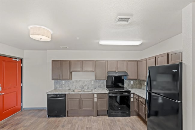 Building Photo - 500 SE Mustang Dr