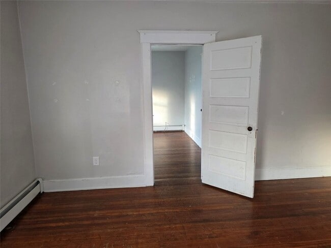 Foto del edificio - 320 Odell Ave