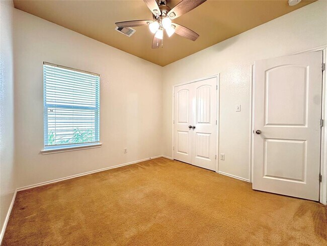 Foto del edificio - 7879 Galleon Field Ln