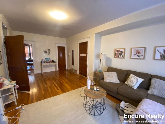 Foto del edificio - 142 Wood Ave