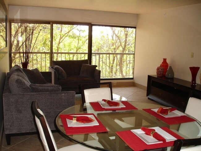 Photo - 500 N St Townhome