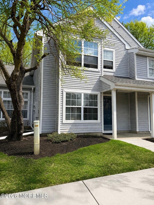 Foto del edificio - 401 Hampton Ct