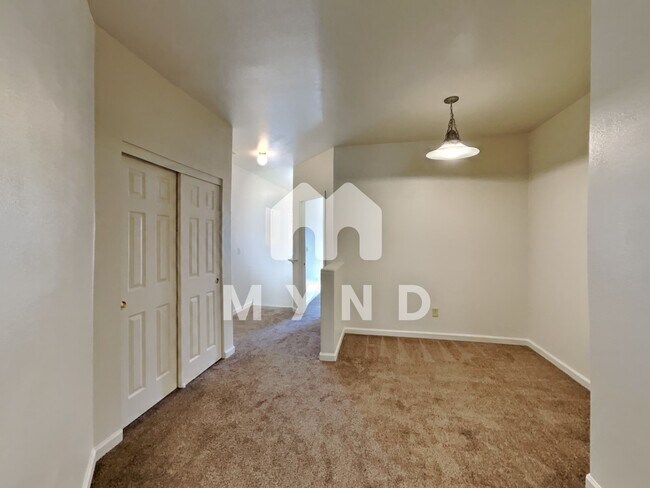 Building Photo - 900 S Meadows Pkwy Apt 822