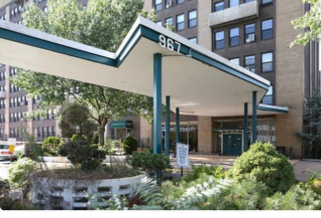 Building Photo - Park View Towers