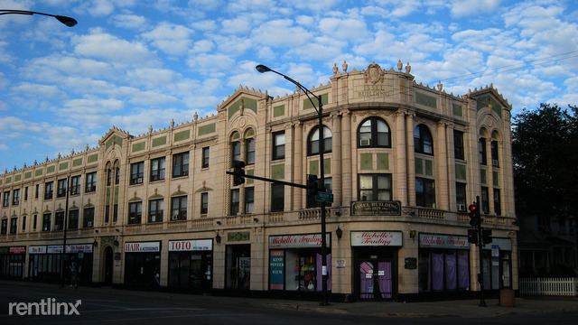 Primary Photo - 4538 N Clark St