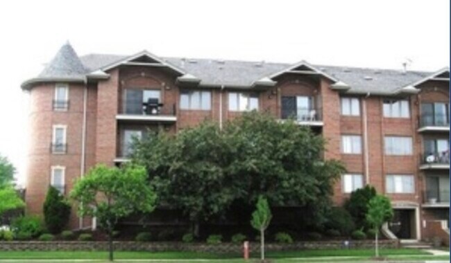 Building Photo - 9201 S Kenton Ave