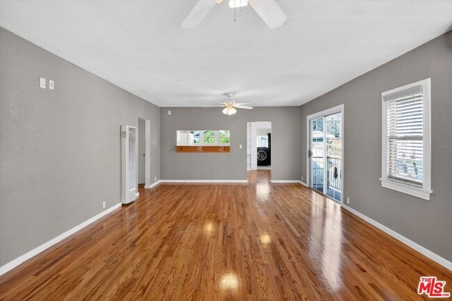 Foto del edificio - 11029 Sarah St