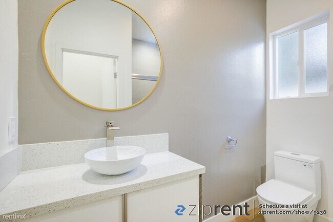 Building Photo - 4 br, 4 bath House - 5641 Riverton Avenue,...