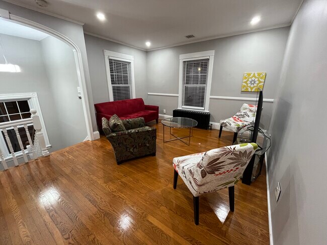 Photo - 548 High St Townhome