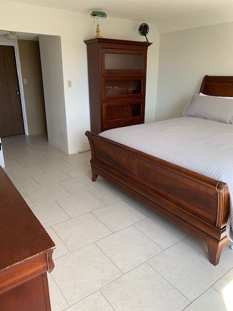 Generous 1 BR! - 85 Vista Rafael Pky