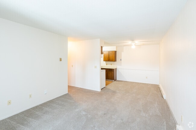 1BR, 1BA - 550SF - Living Room - Park Terrace Apartments