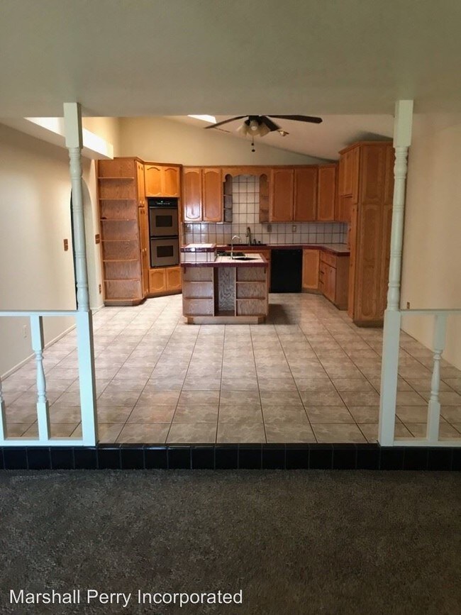 Building Photo - 3 br, 3 bath House - 319 S 5th Ave