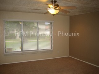 Foto del edificio - 1389 N 44th St