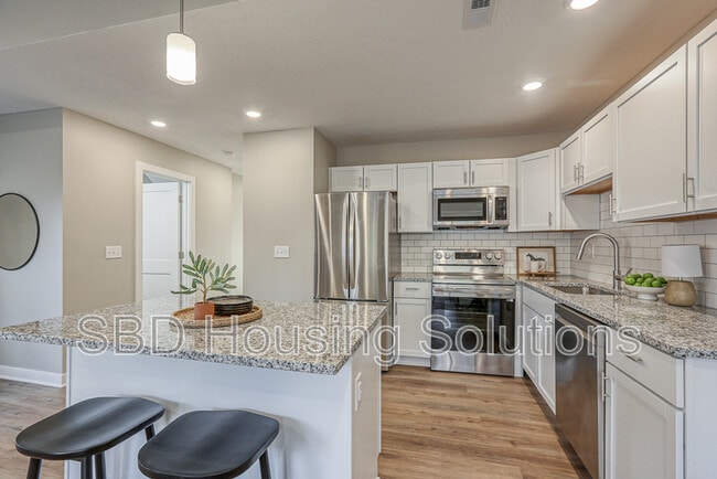 Building Photo - 2908 S Harvard Ave