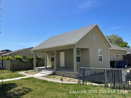 Foto principal - 405 S Laurel St