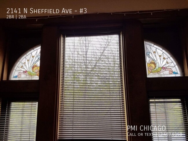 Foto del edificio - 2141 N Sheffield Ave