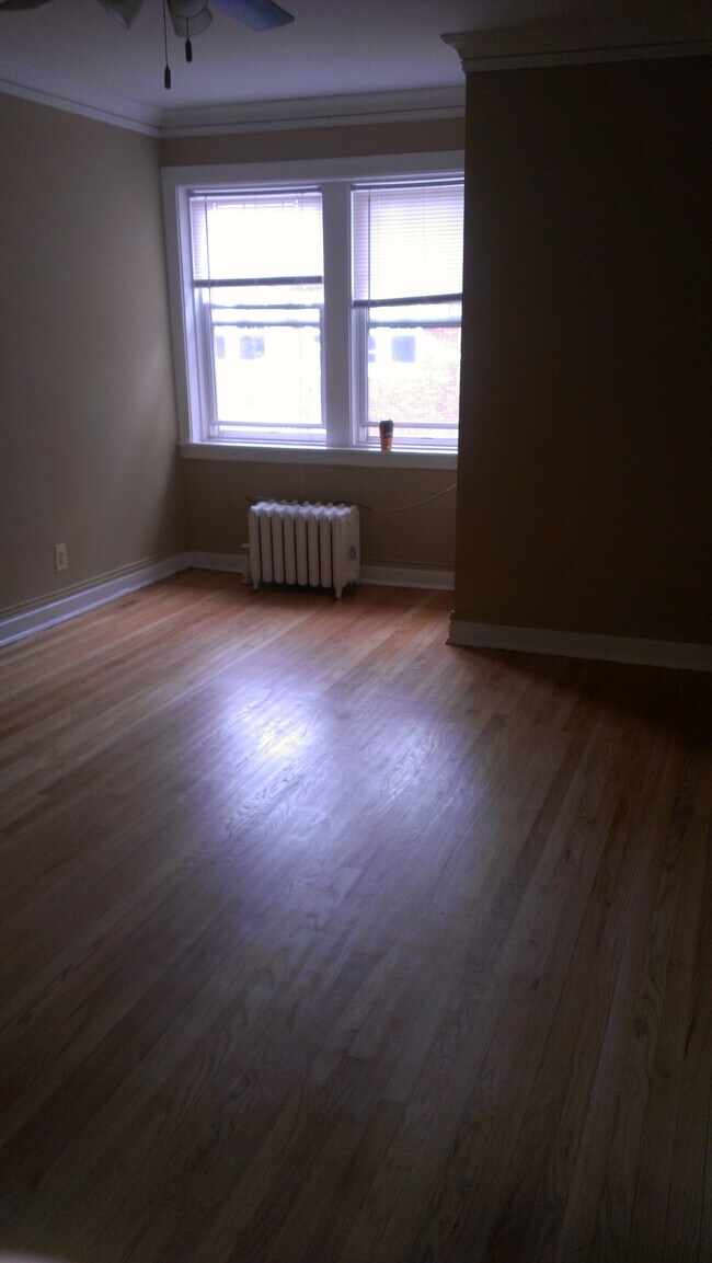 Foto del edificio - 5933 N Paulina St