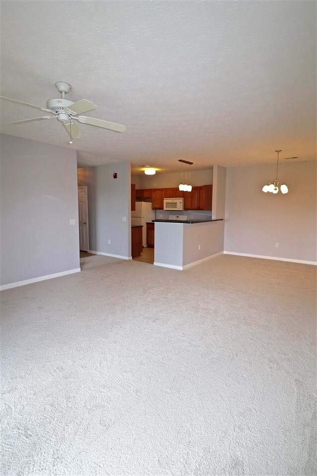 Building Photo - 1157 Fairman Way