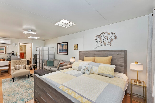 2 Skylights - 300 Entrada Dr