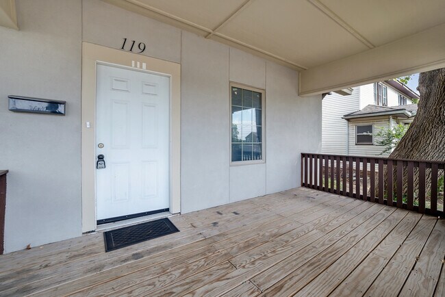 Foto del edificio - 119 N Utica Ave