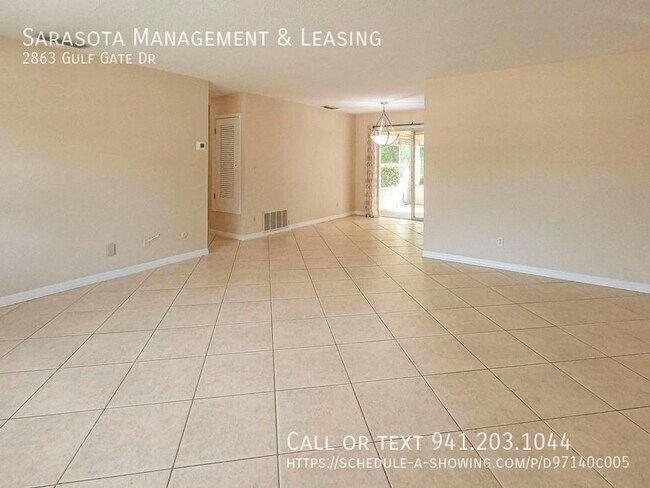 Building Photo - 2 Bed 2 Bath Home in Gulf Gate Near Siesta...