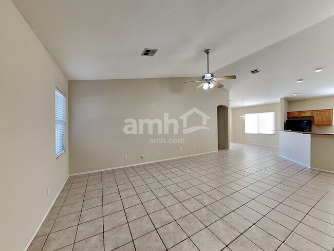 Building Photo - 3862 S Stallion Dr