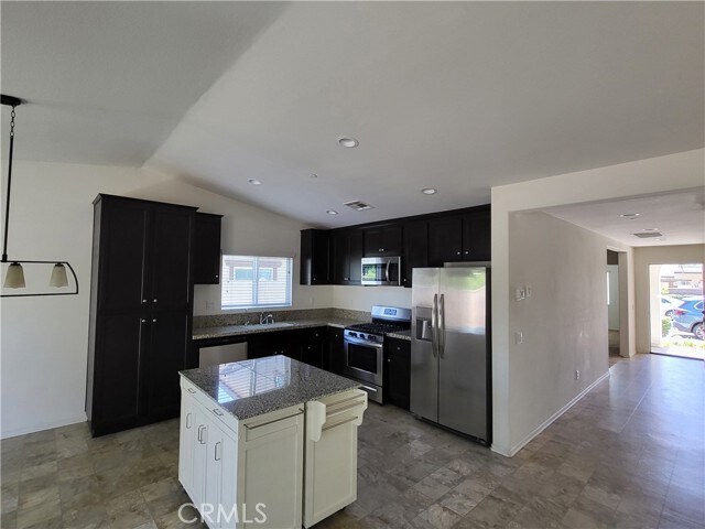 Foto del edificio - 29306 Linden Pl
