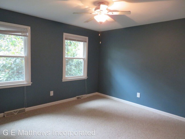 Foto del edificio - 4 br, 2 bath House - 200 Archer Avenue