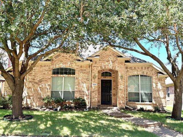 Foto principal - 9200 Clearview Dr