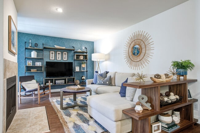 Building Photo - Stoneridge Apartments