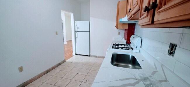 Building Photo - 41 Egremont Rd