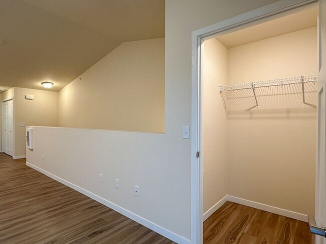 Foto del interior - SCS Rothschild