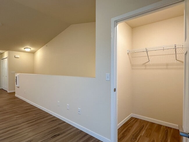Interior Photo - SCS Rothschild