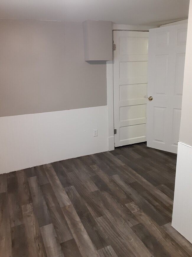 Foto del edificio - 1118 E Dunklin St