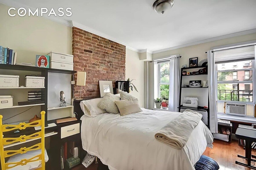 Foto principal - 1273 1st Ave