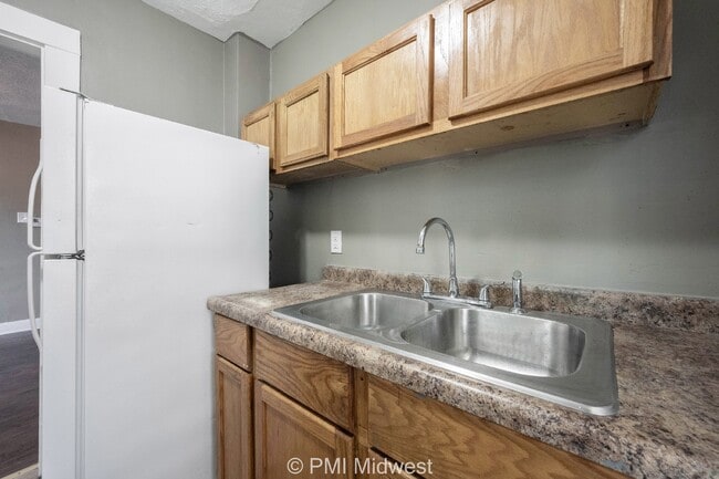 Foto del edificio - Charming 1 Bed Duplex with Full Bath in Indianapolis!