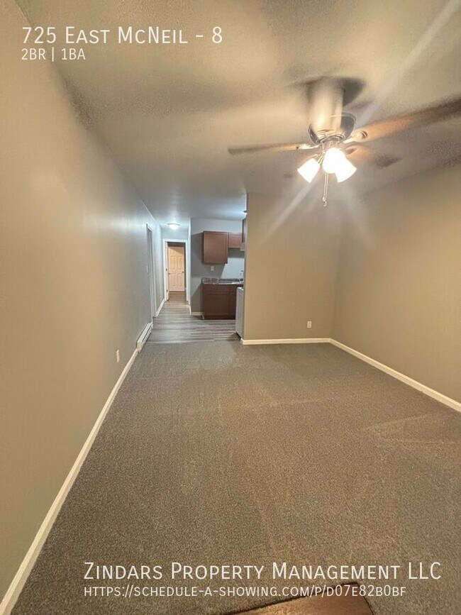 Foto del edificio - 725 East McNeil-8