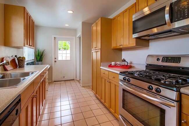 Building Photo - 4245 58th St