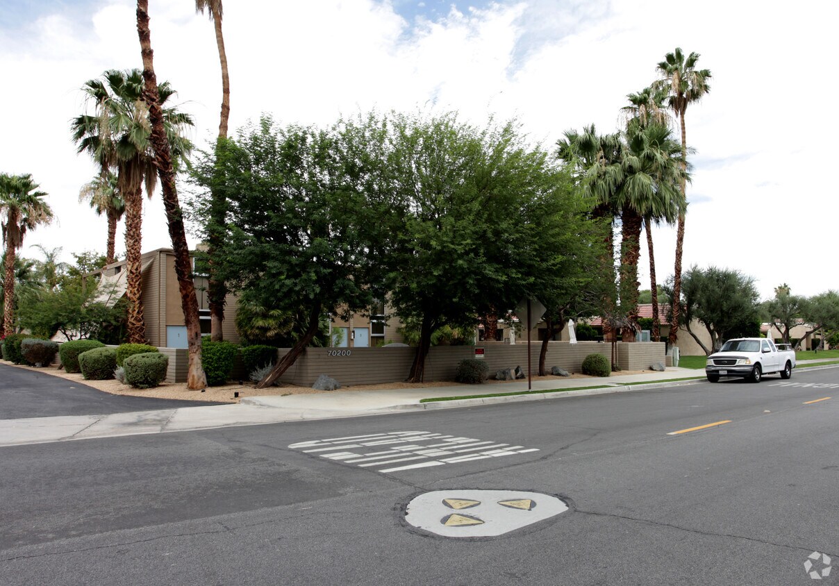 70100 Mirage Cove Dr, Rancho Mirage, CA 92270 Apartments in Rancho