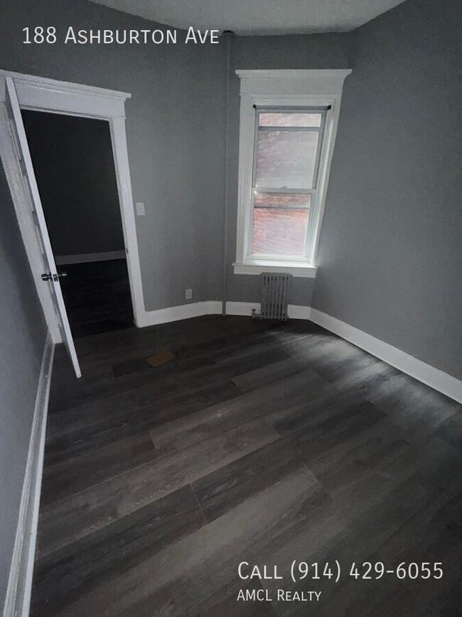 Building Photo - 188 Ashburton Ave