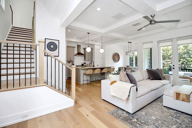 Building Photo - Stunning and newly constructed Midwood home!
