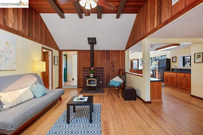 Foto del edificio - 1638 Lovall Valley Rd