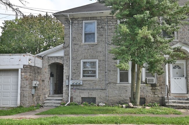 Building Photo - 3200 Green St
