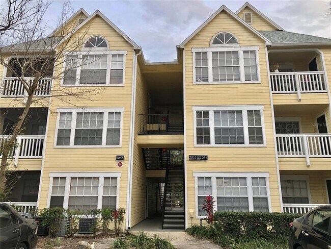 Building Photo - 1055 S Hiawassee Rd