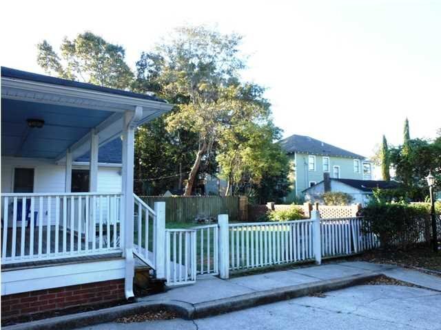 Building Photo - 627 Rutledge Ave