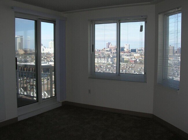 Ocean, pool or city views available - 351 N New Hampshire Ave