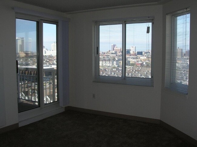 Ocean, pool or city views available - 351 N New Hampshire Ave