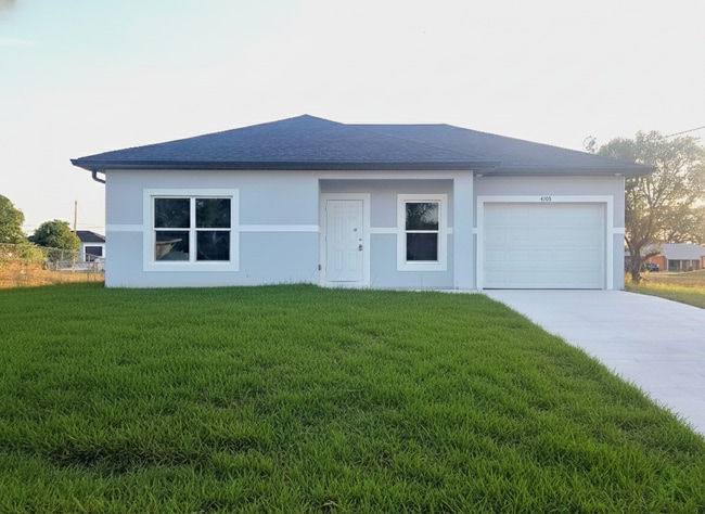 Brand New 2/2/1 -GREAT LOCATION- SW LEHIGH ACRES - Brand New 2/2/1 -GREAT LOCATION- SW LEHIGH ACRES House