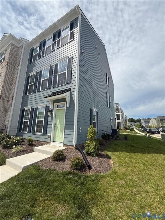 Foto del edificio - 13800 Village View Dr