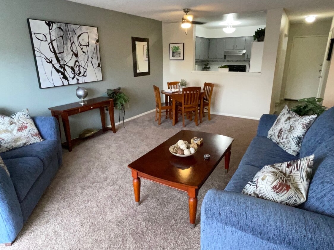 Academy Heights Apartments 5555 Wyoming Blvd NE Albuquerque, NM